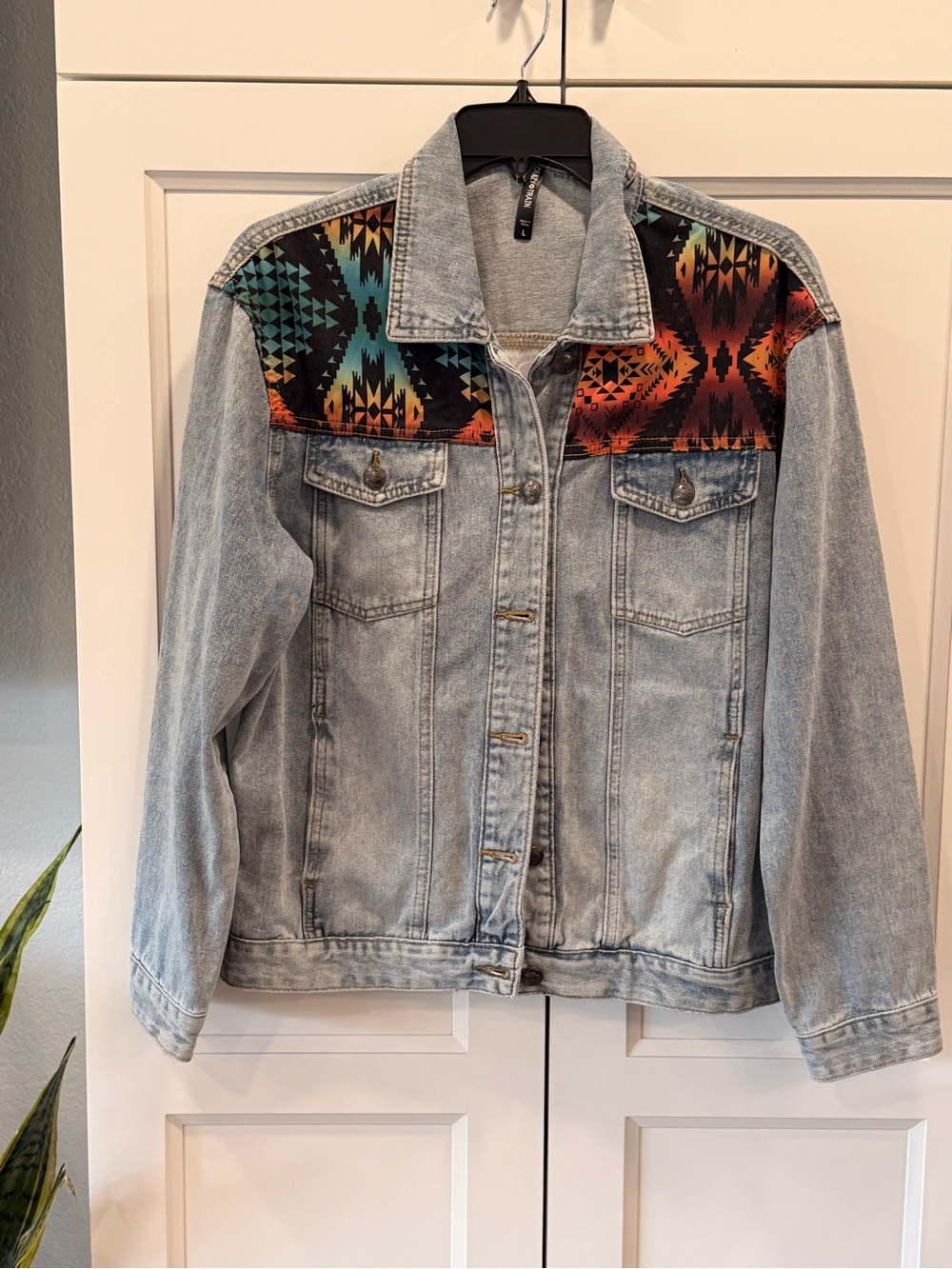 Women’s Light Wash Denim Jacket with Southwestern Print Yoke